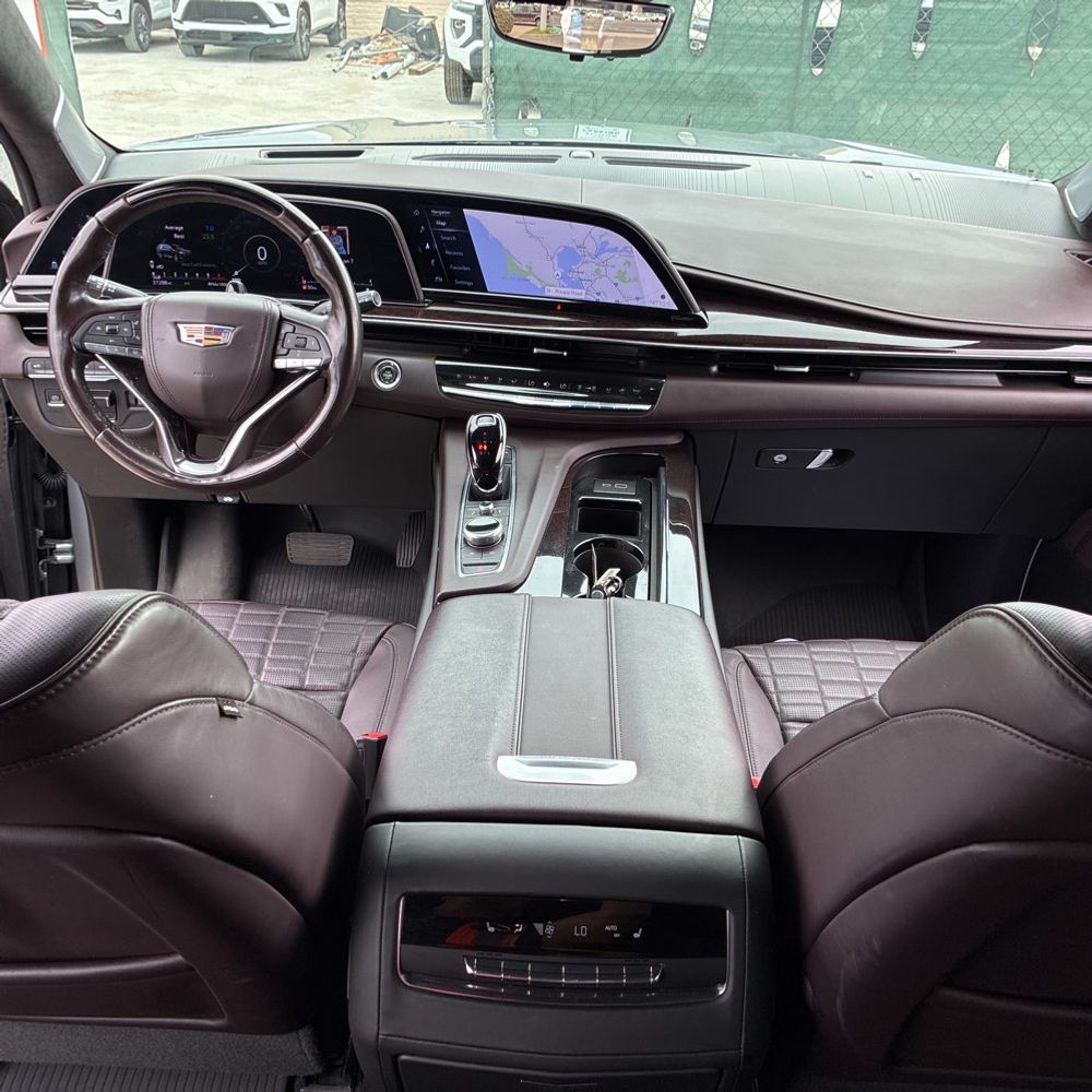 2023 Cadillac Escalade ESV Premium Luxury Platinum