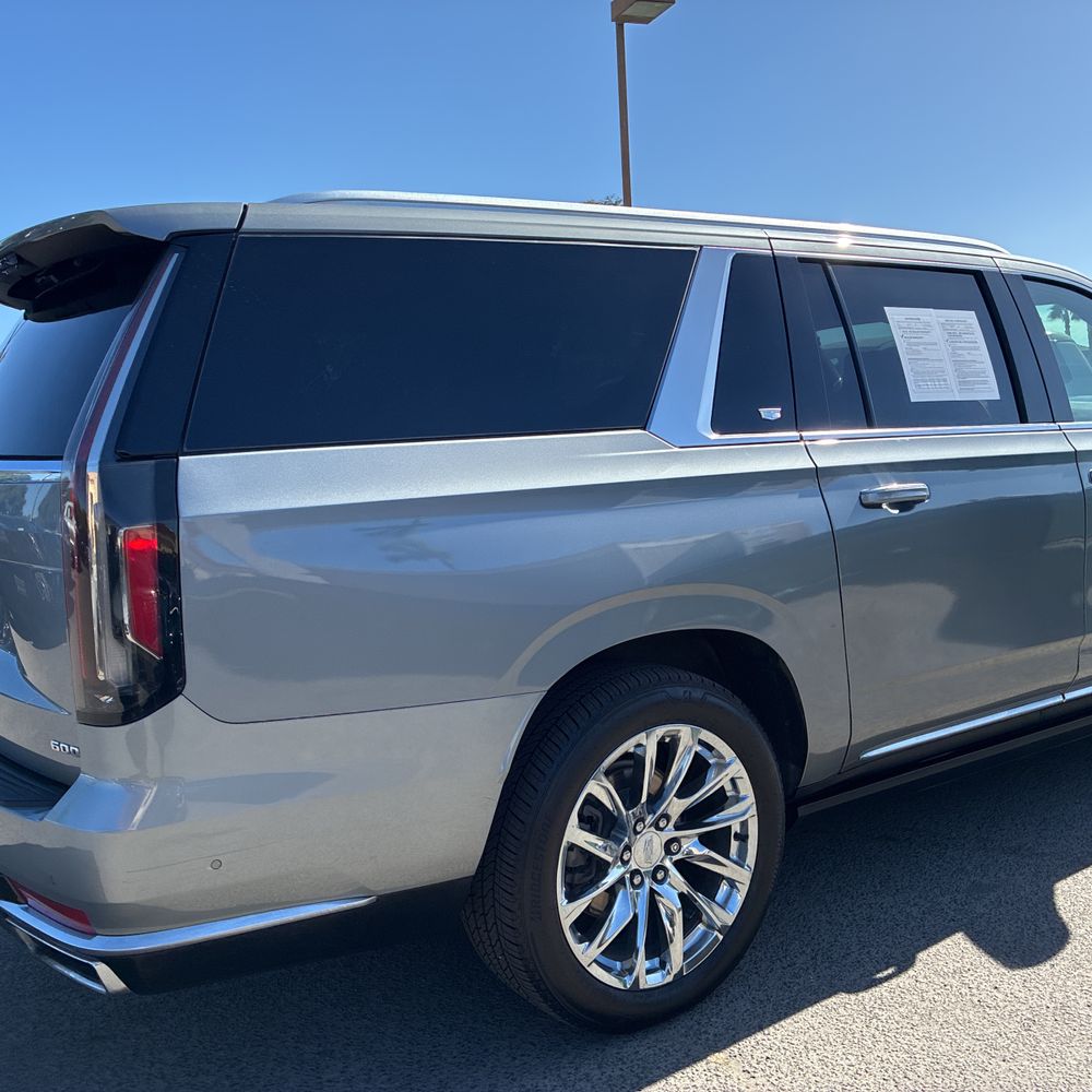2023 Cadillac Escalade ESV Premium Luxury Platinum