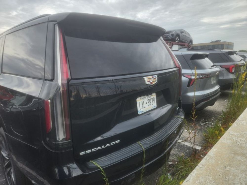 2023 Cadillac Escalade ESV 4WD Sport