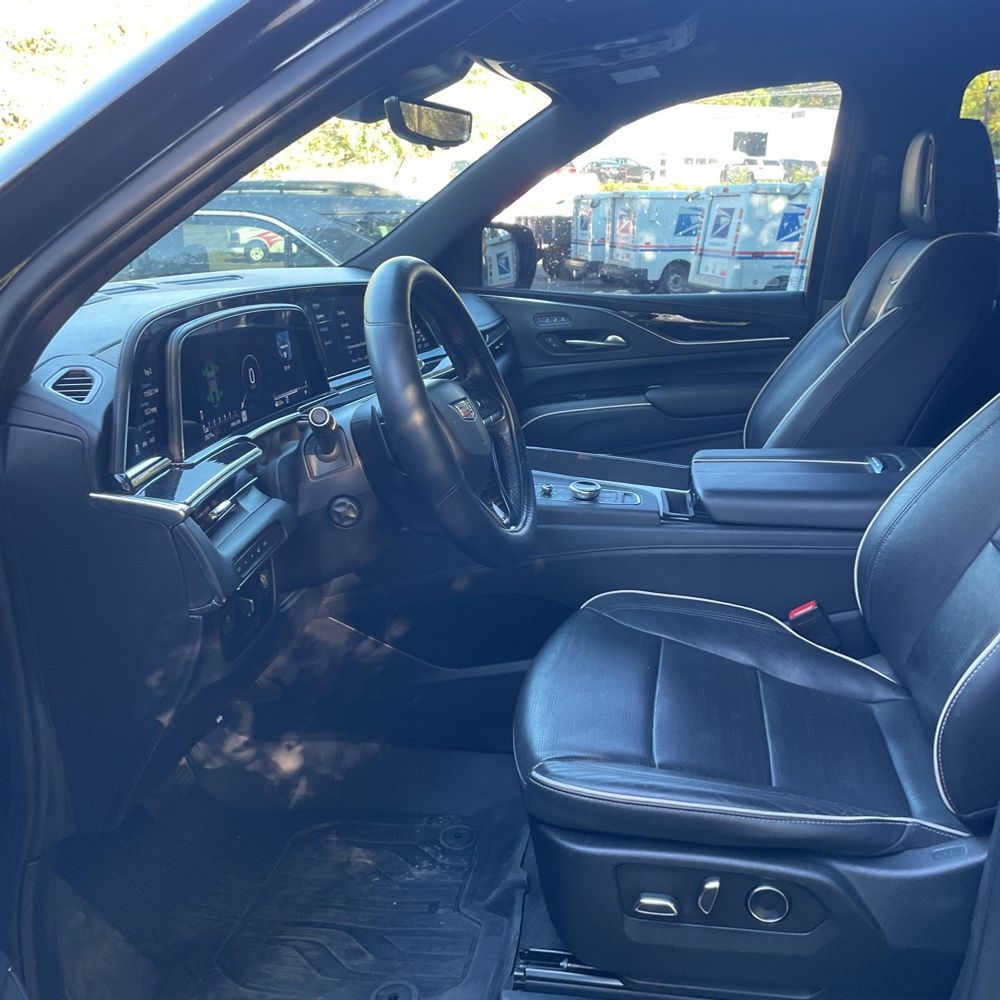 2022 Cadillac Escalade ESV Sport