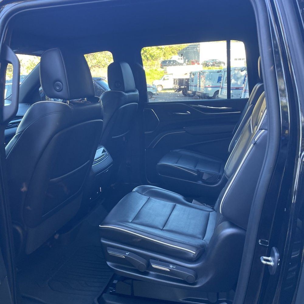 2022 Cadillac Escalade ESV Sport