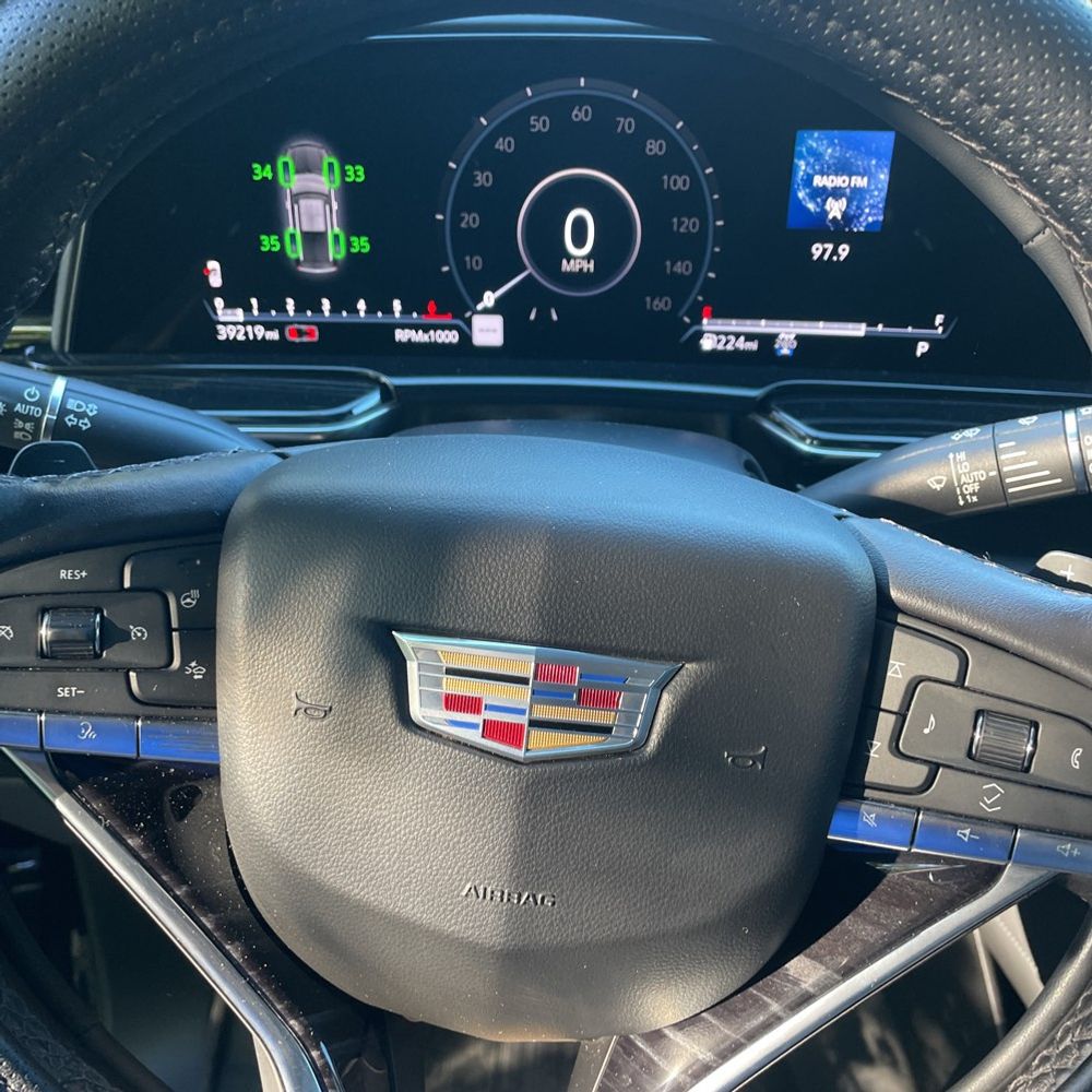 2022 Cadillac Escalade ESV Sport