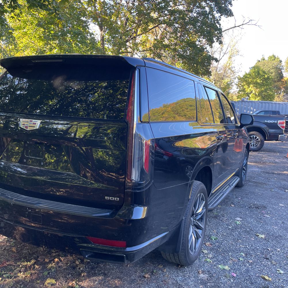 2022 Cadillac Escalade ESV Sport
