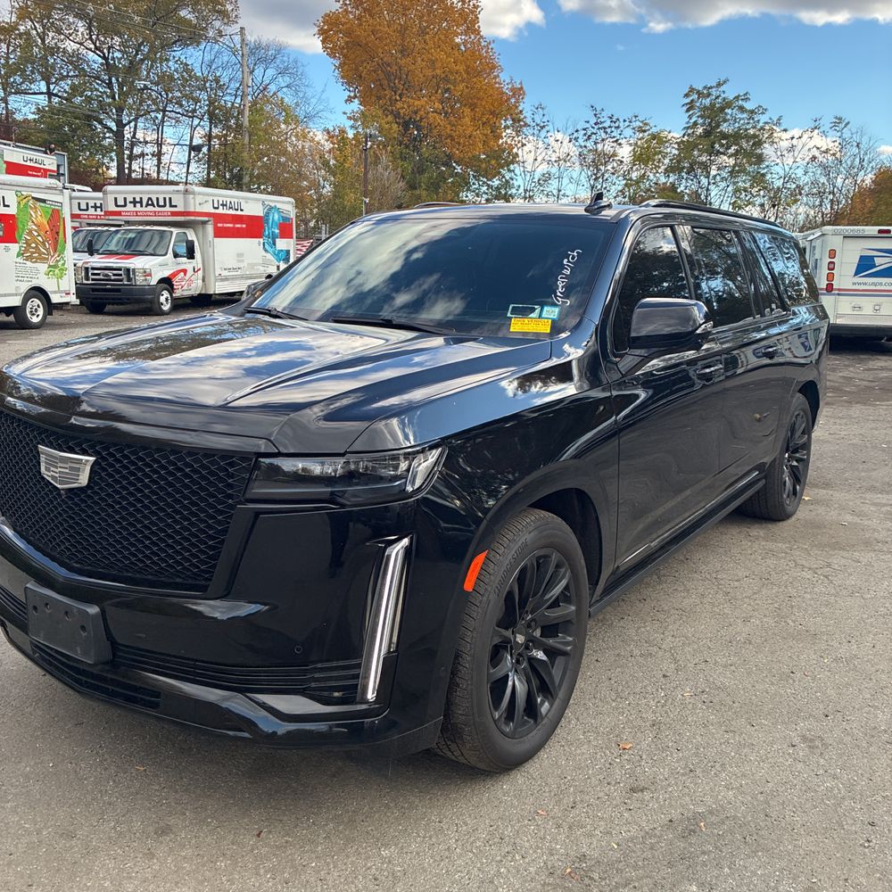 2022 Cadillac Escalade ESV Sport
