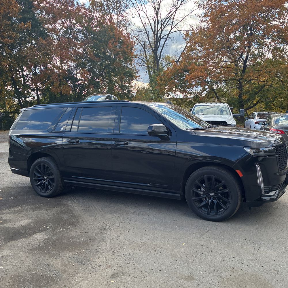 2022 Cadillac Escalade ESV Sport