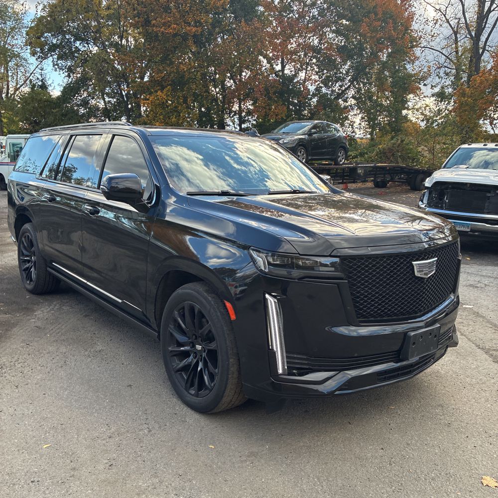 2022 Cadillac Escalade ESV Sport