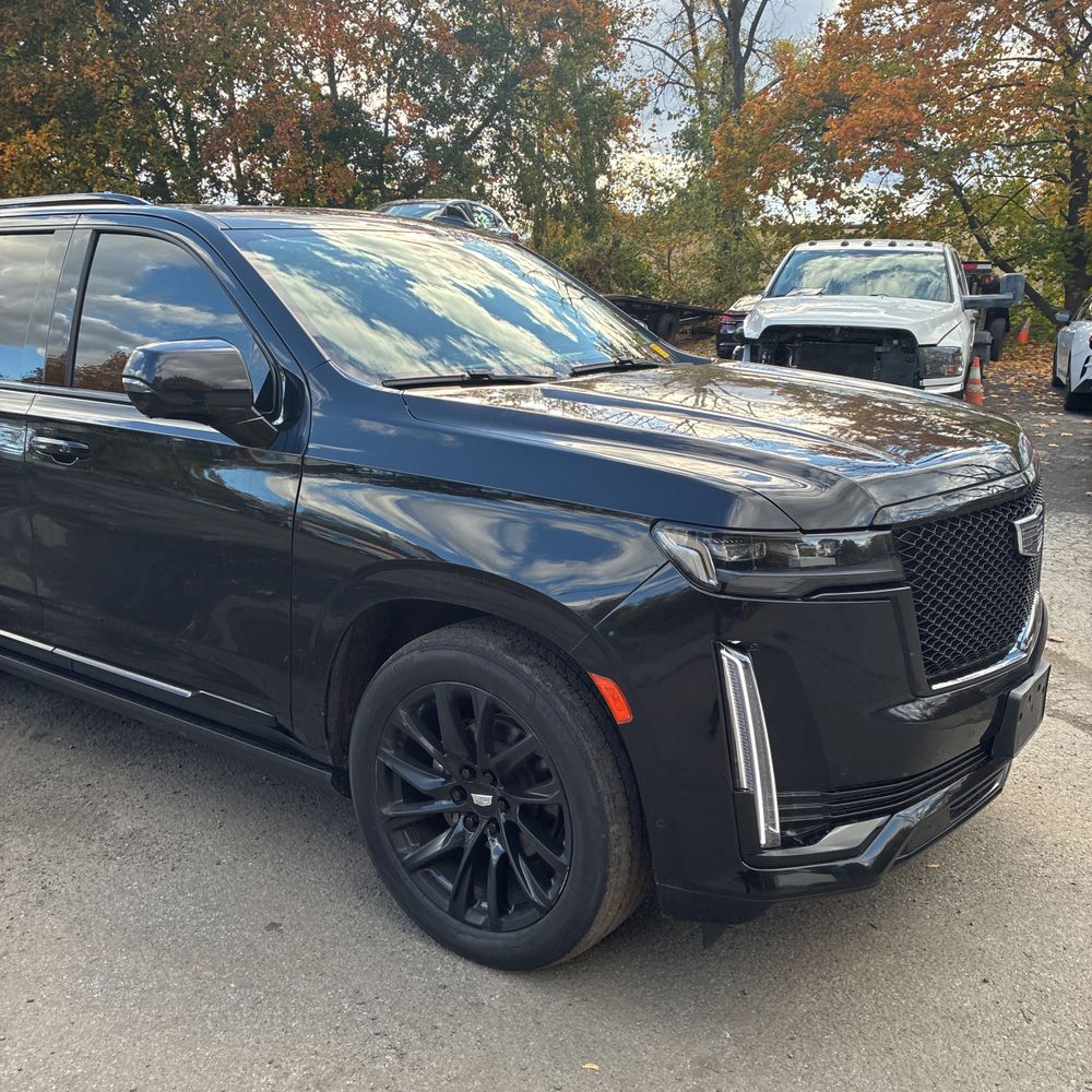 2022 Cadillac Escalade ESV Sport