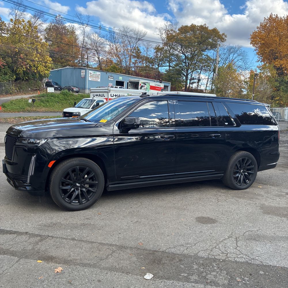 2022 Cadillac Escalade ESV Sport