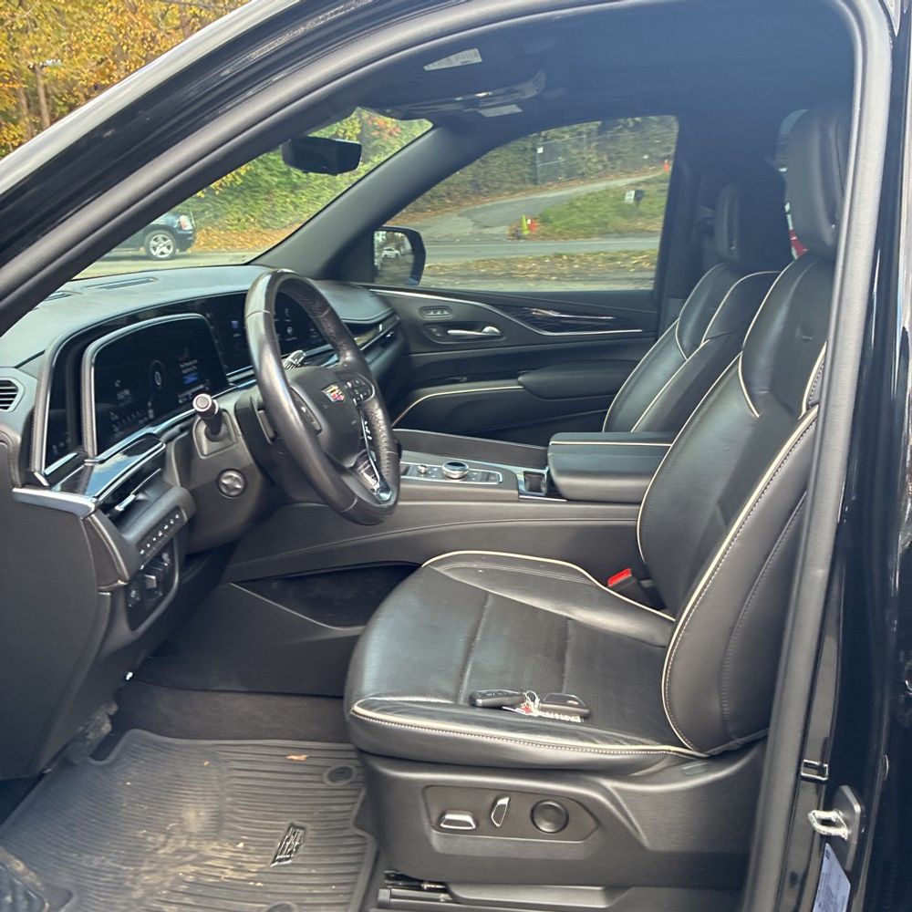 2022 Cadillac Escalade ESV Sport