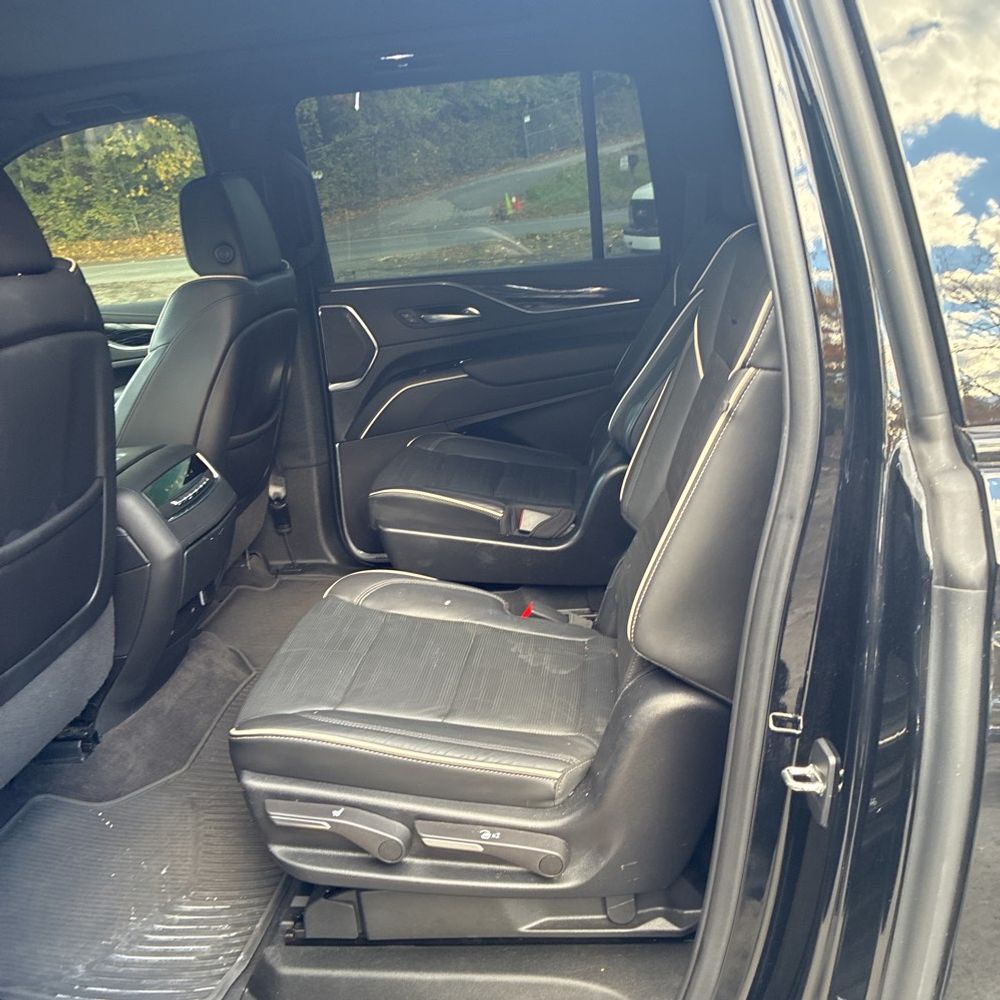 2022 Cadillac Escalade ESV Sport