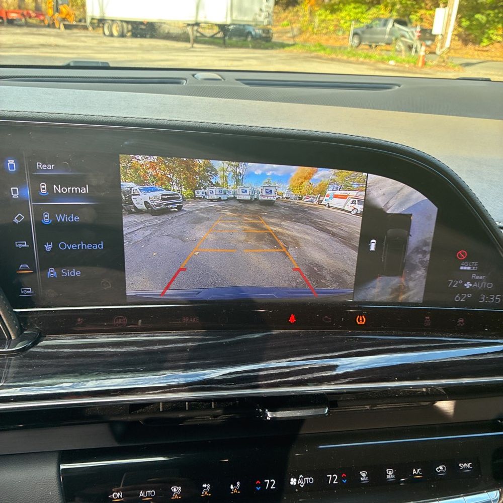 2022 Cadillac Escalade ESV Sport