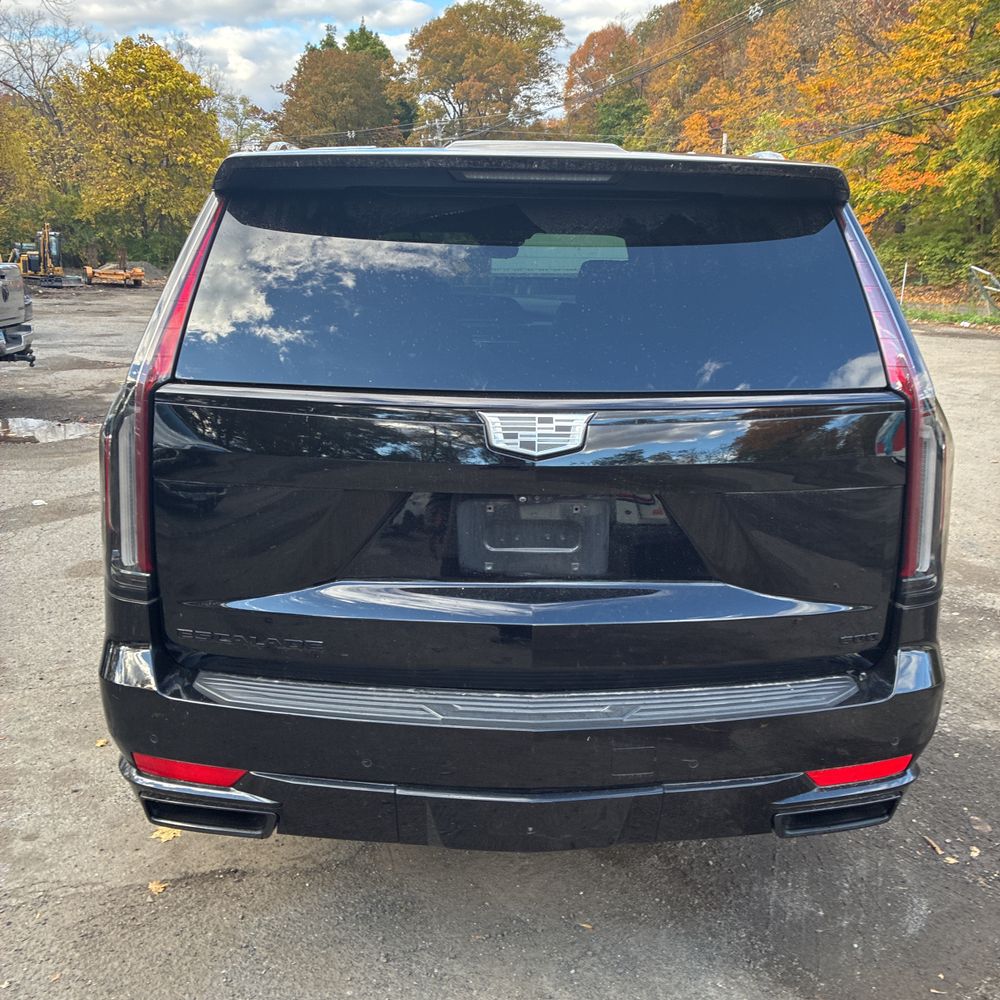 2022 Cadillac Escalade ESV Sport