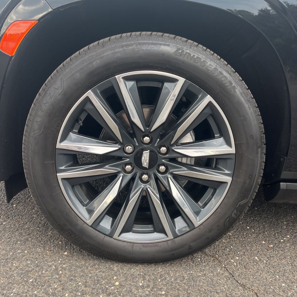 2024 Cadillac Escalade ESV Sport