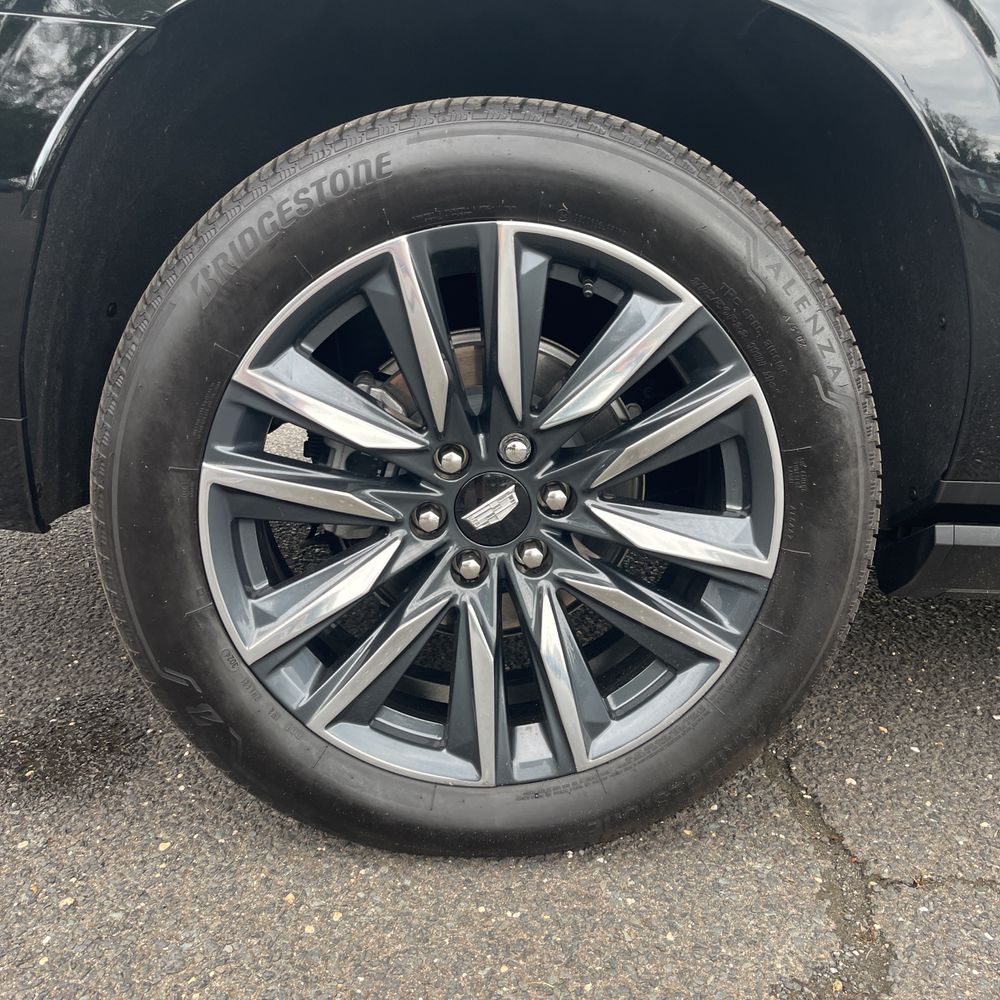 2024 Cadillac Escalade ESV Sport