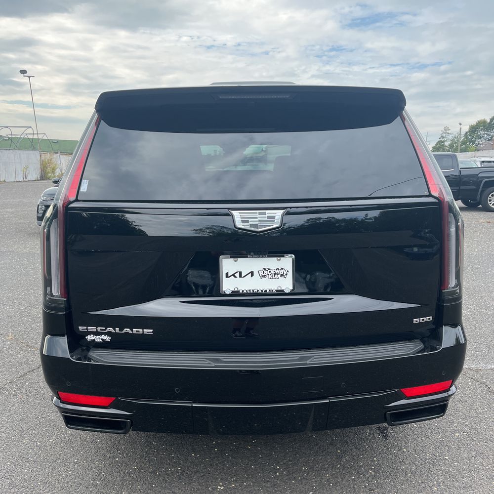 2024 Cadillac Escalade ESV Sport