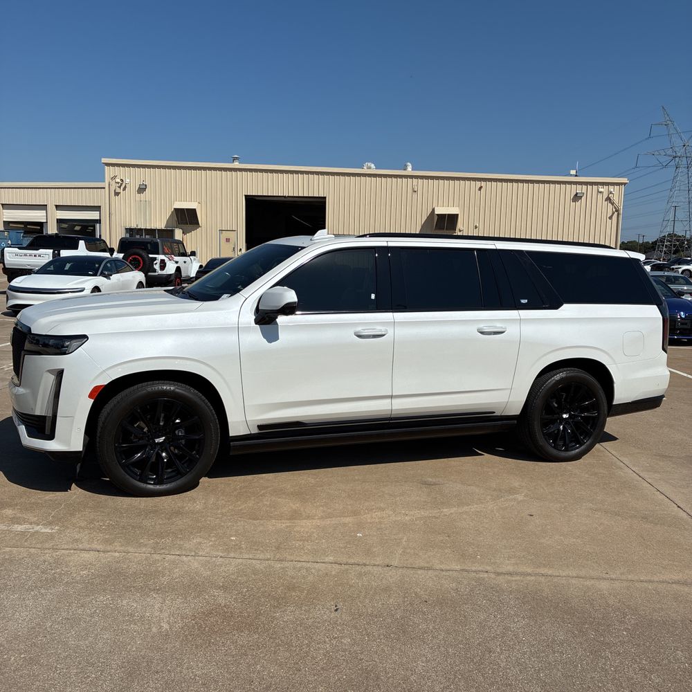 2023 Cadillac Escalade ESV Sport Platinum