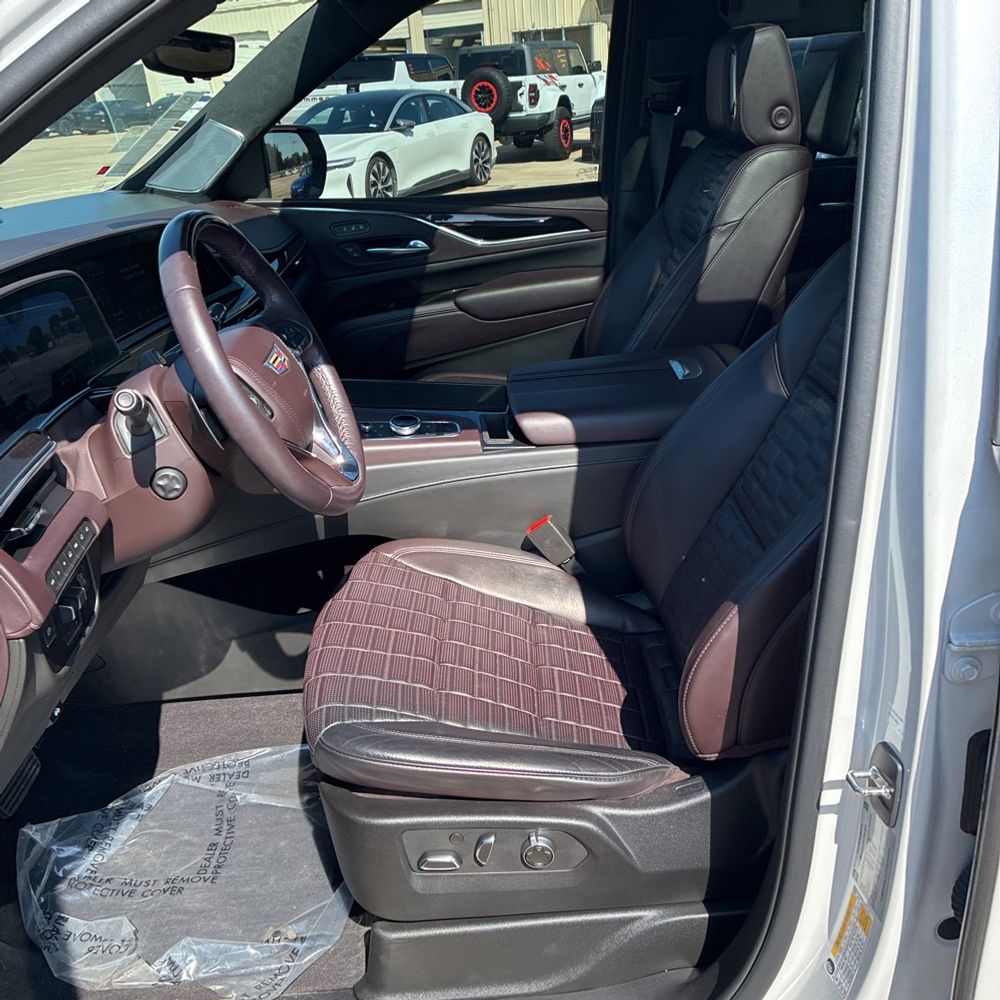 2023 Cadillac Escalade ESV Sport Platinum