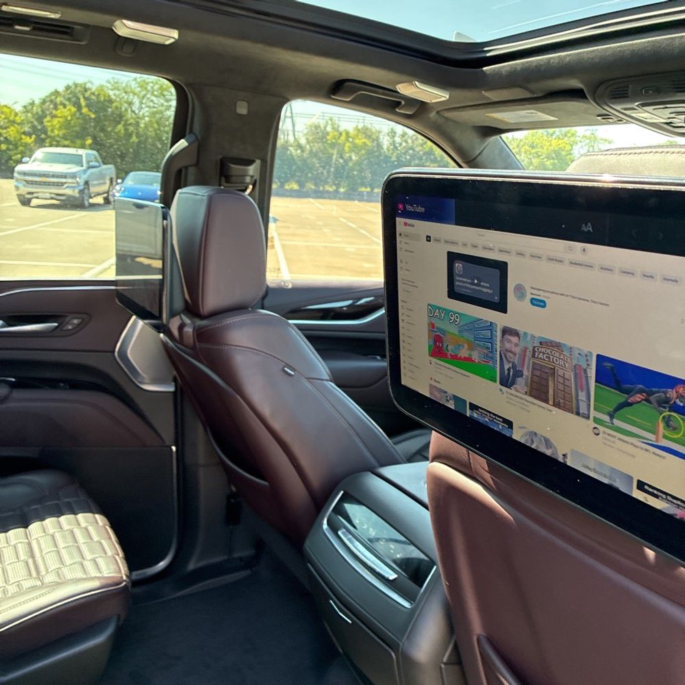 2023 Cadillac Escalade ESV Sport Platinum
