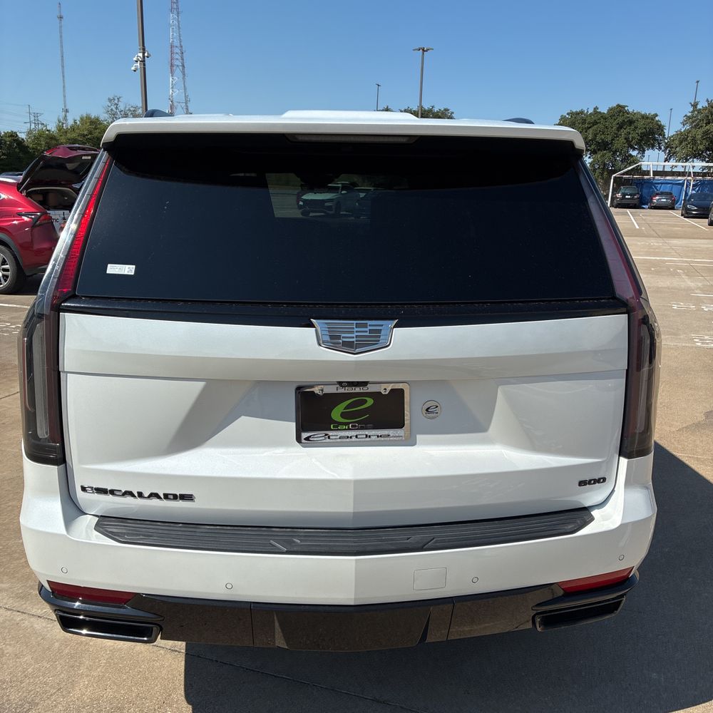 2023 Cadillac Escalade ESV Sport Platinum