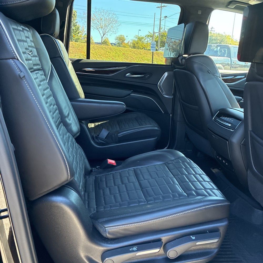 2021 Cadillac Escalade ESV Sport Platinum