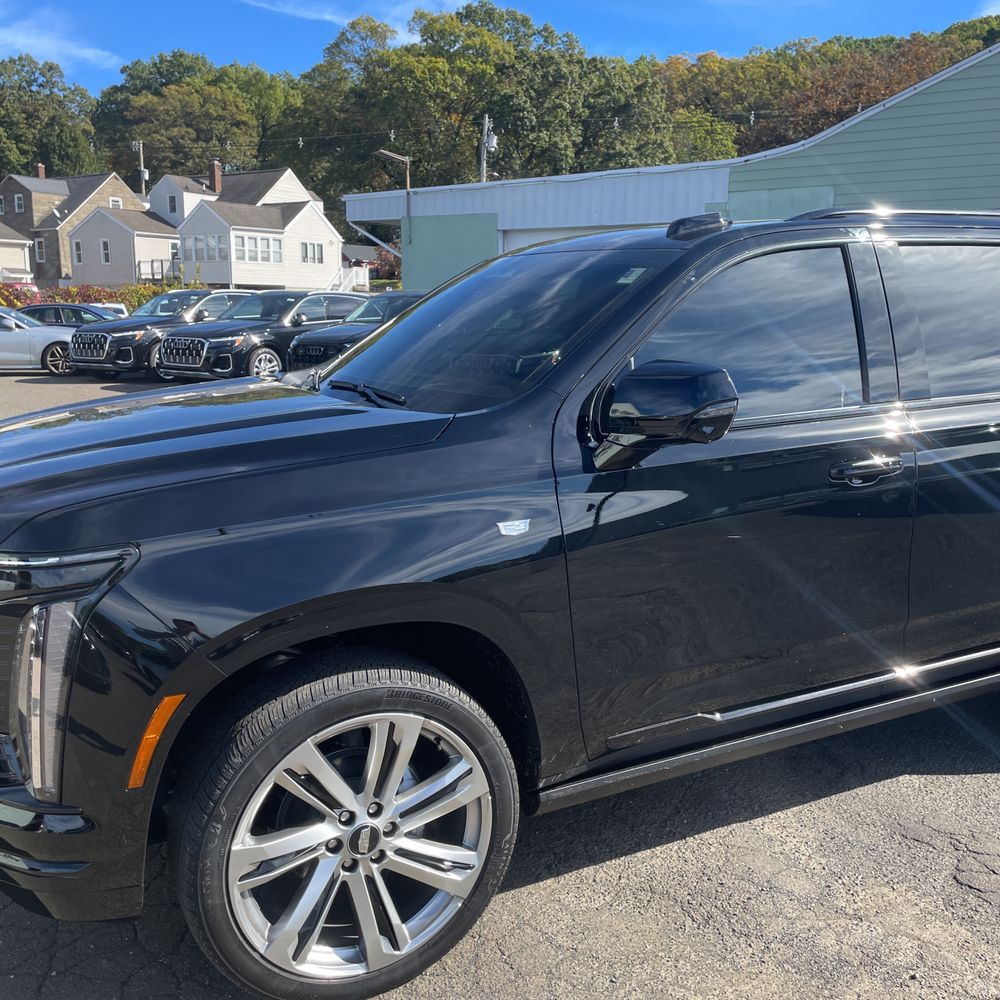 2025 Cadillac Escalade Sport Platinum