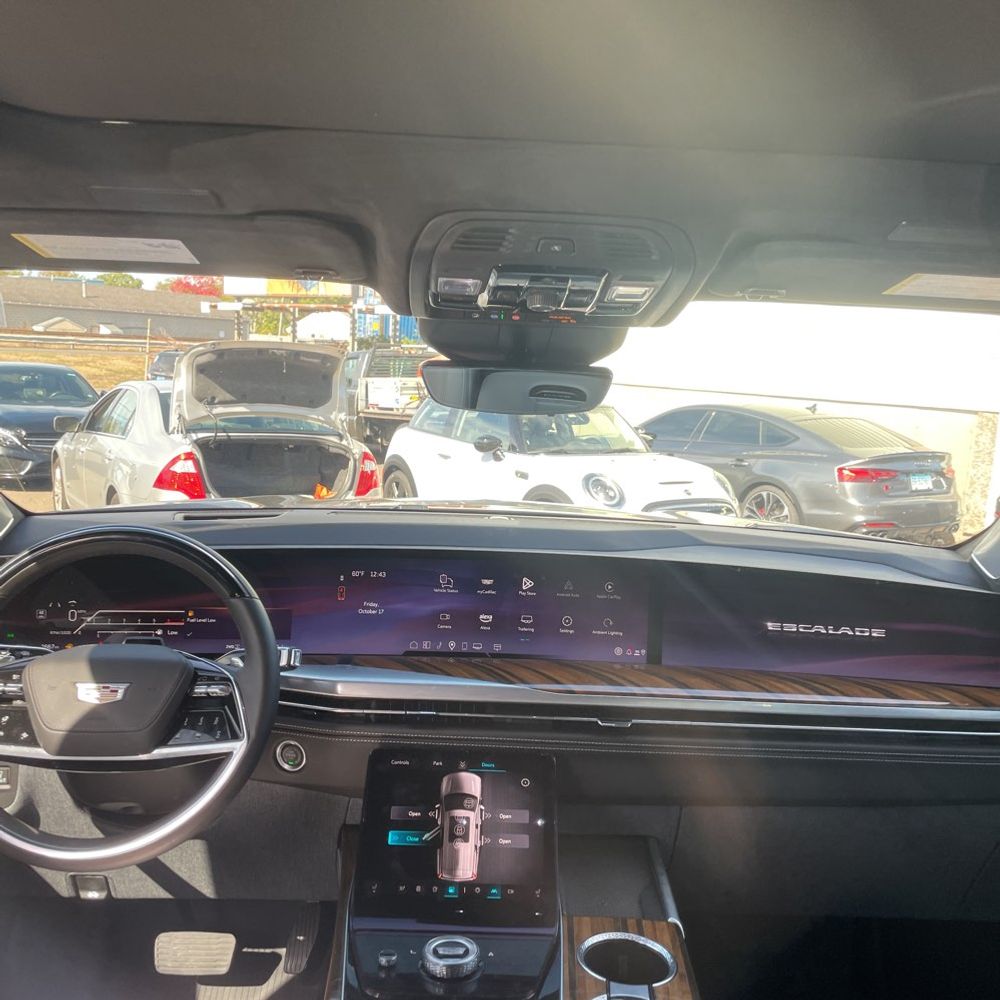 2025 Cadillac Escalade Sport Platinum