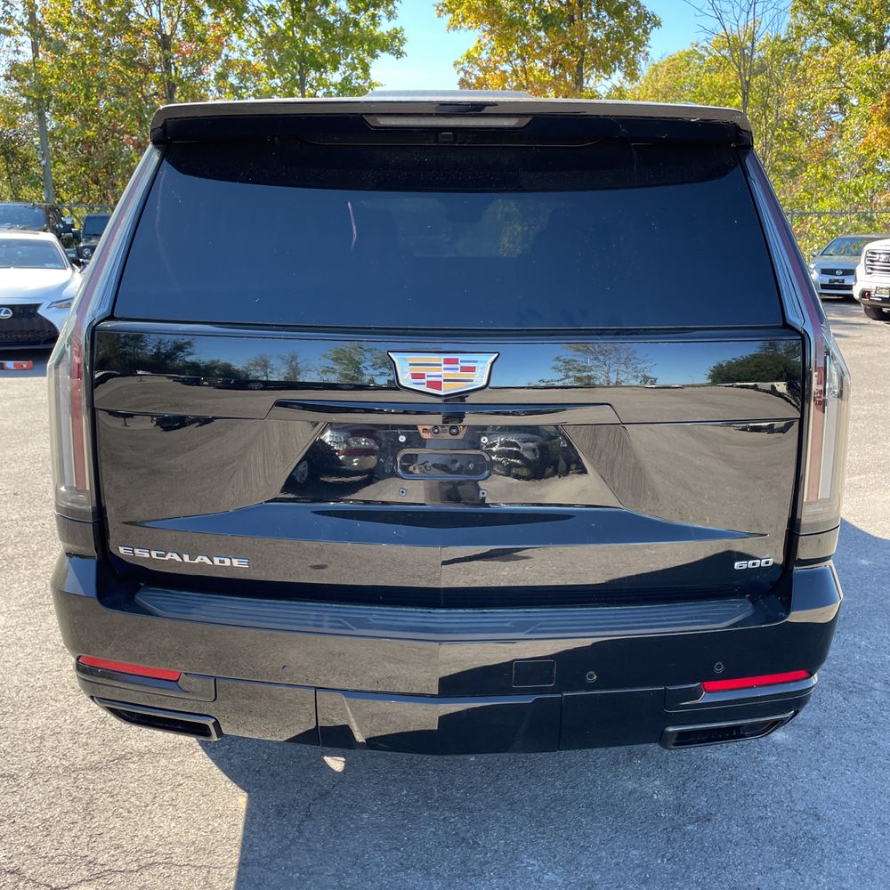 2025 Cadillac Escalade ESV Sport