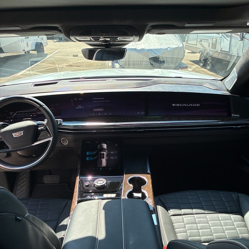 2025 Cadillac Escalade ESV Sport Platinum