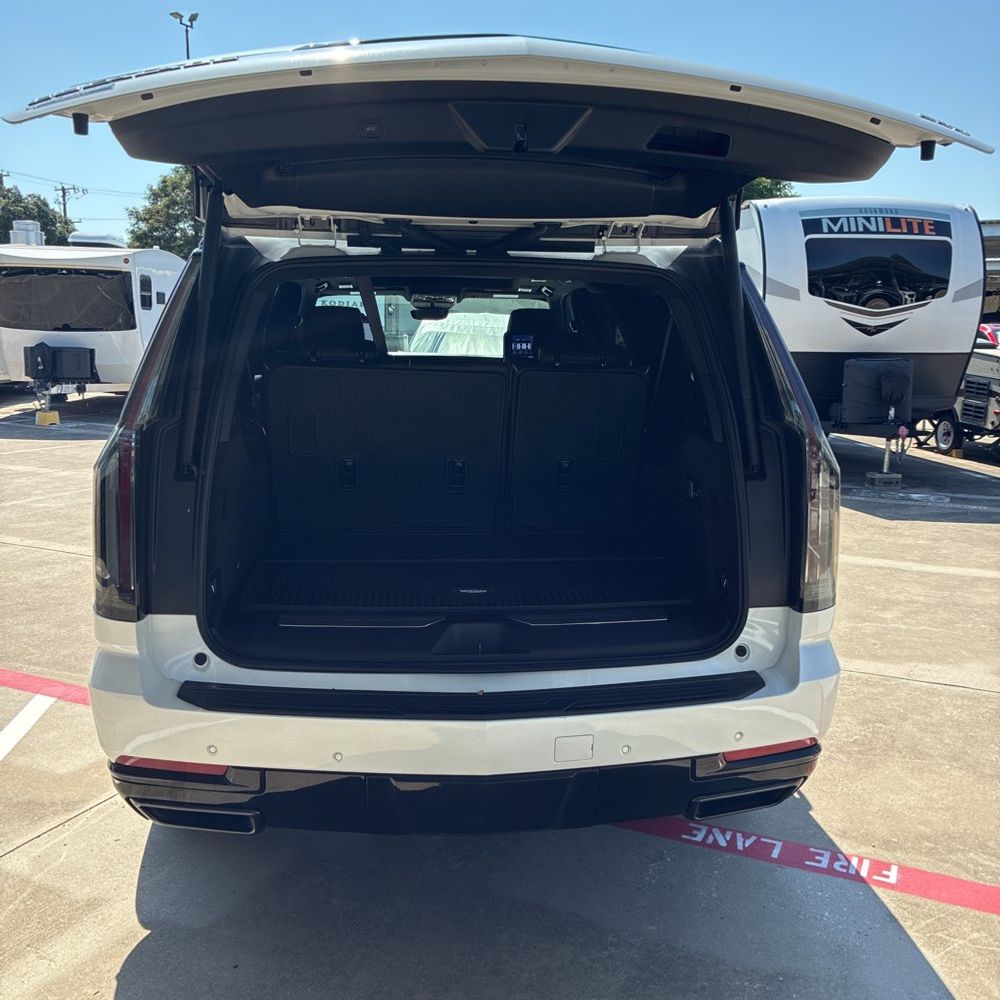 2025 Cadillac Escalade ESV Sport Platinum