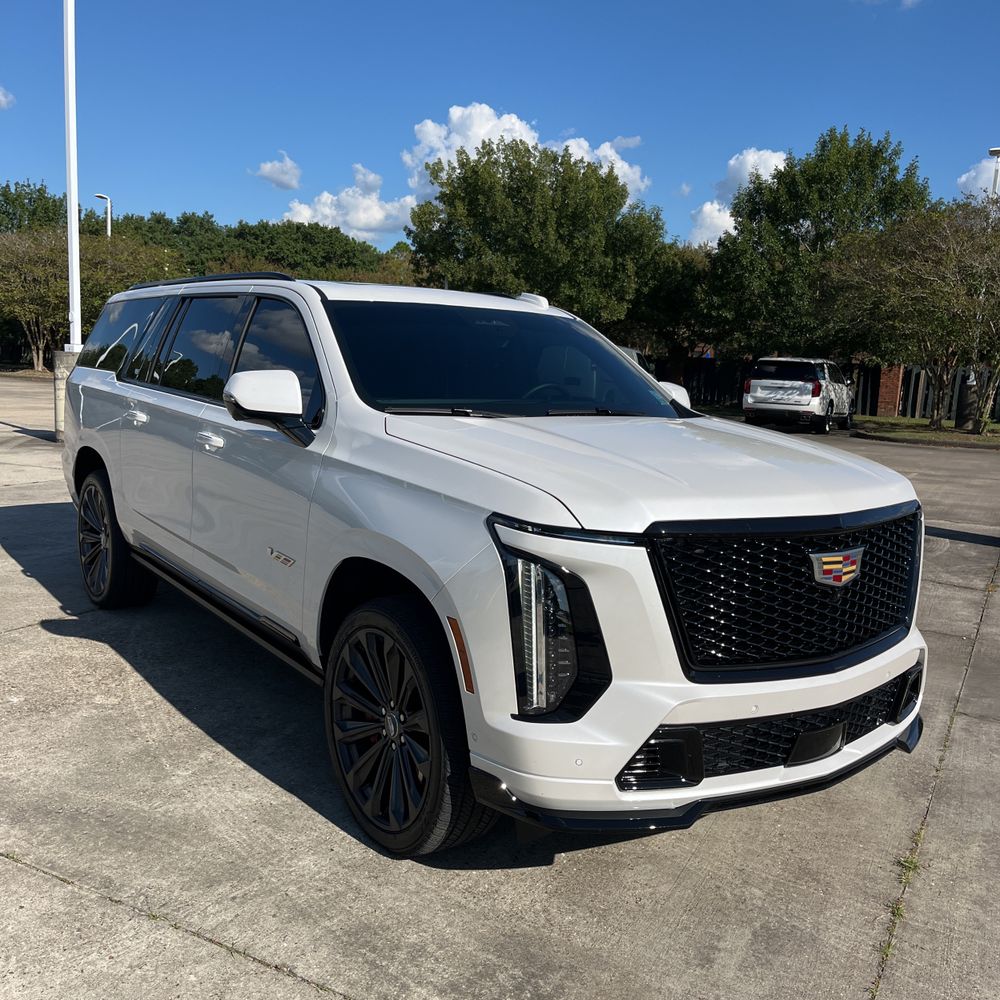 2025 Cadillac Escalade-V ESV Base