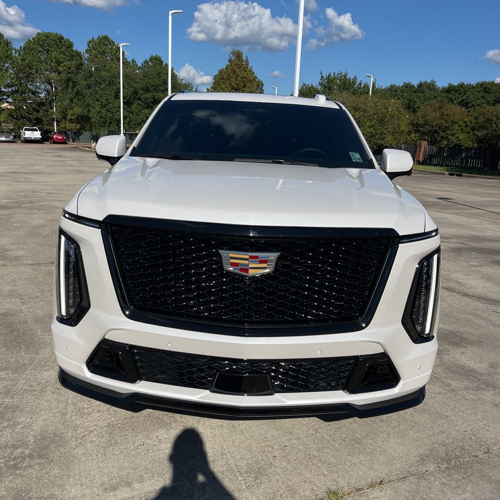 2025 Cadillac Escalade-V ESV Base