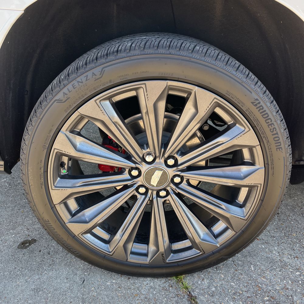2025 Cadillac Escalade-V ESV Base