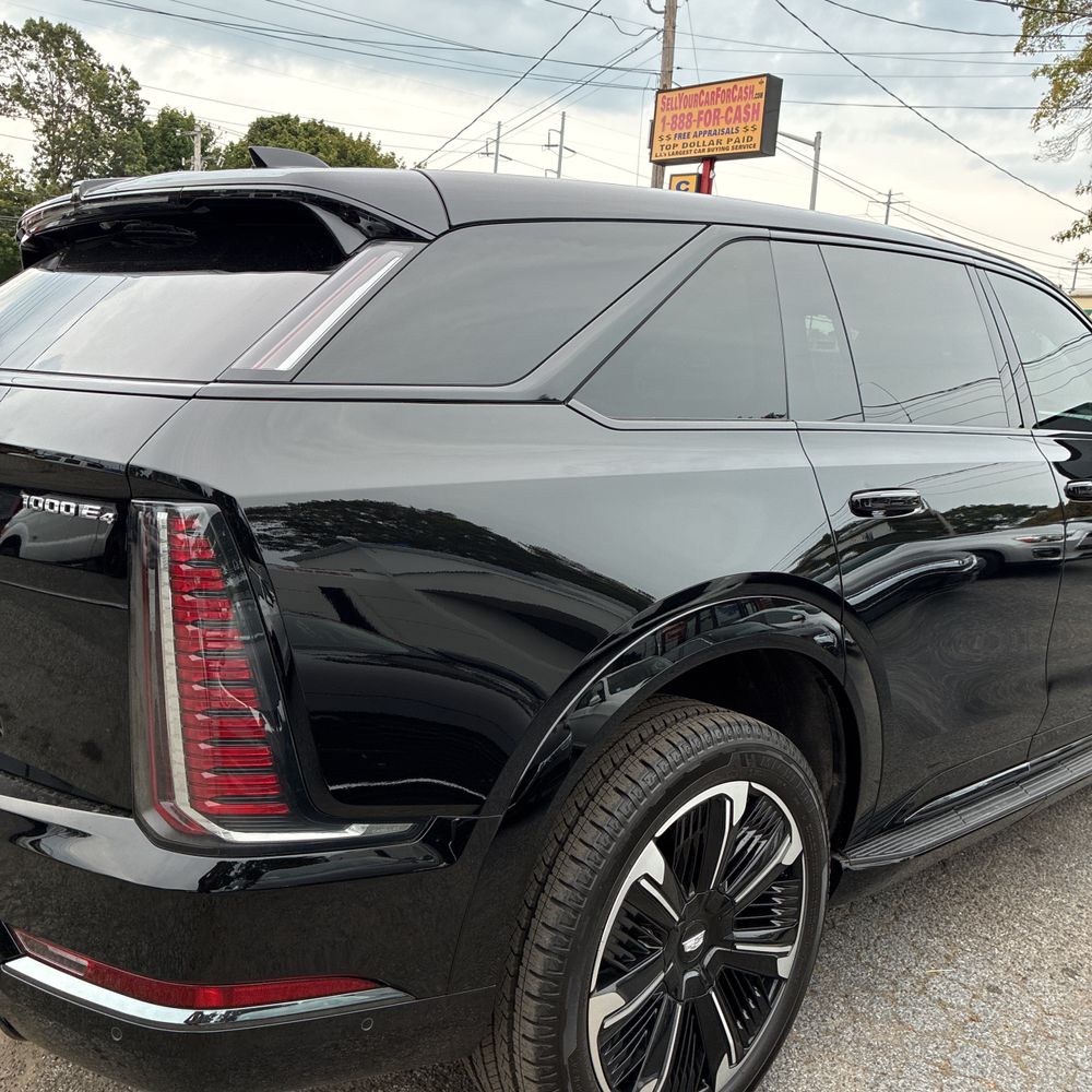 2025 Cadillac Escalade IQ Sport 2