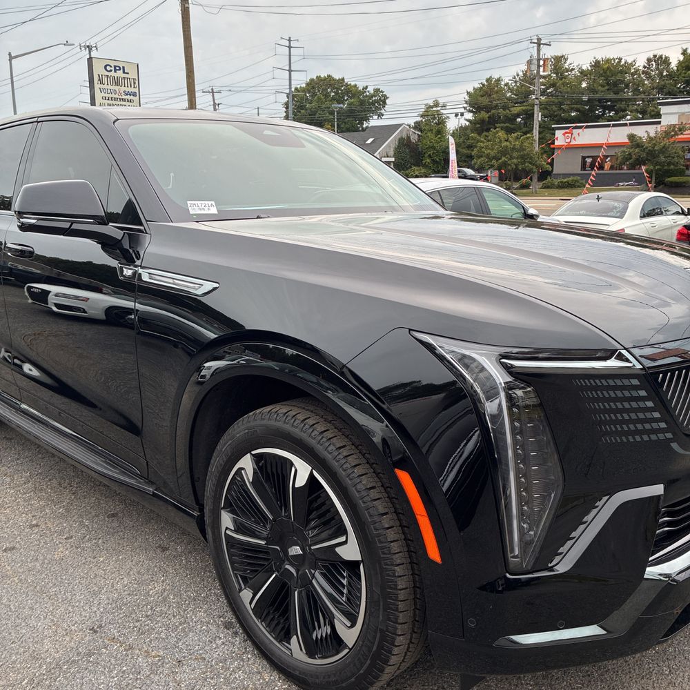 2025 Cadillac Escalade IQ Sport 2