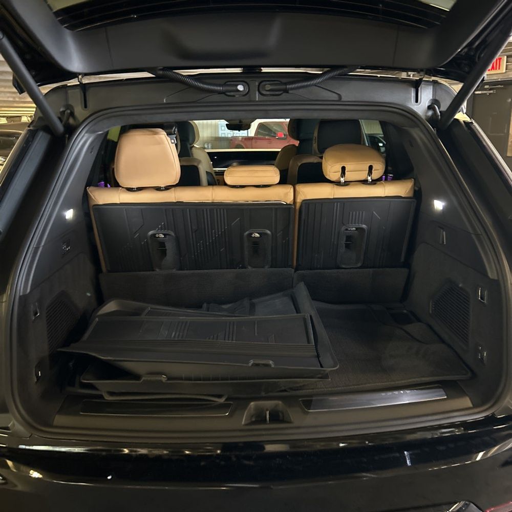 2025 Cadillac Escalade IQ Sport 2