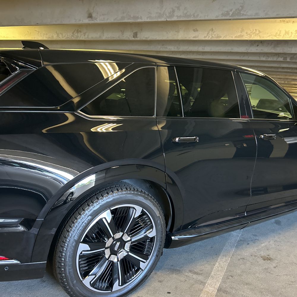 2025 Cadillac Escalade IQ Sport 2