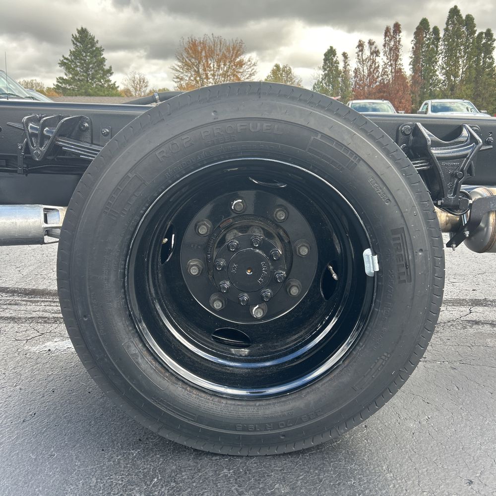 2024 Chevrolet Silverado 4500 W/T