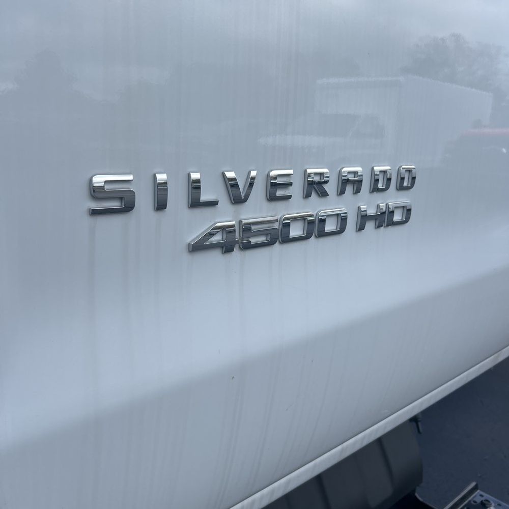2024 Chevrolet Silverado 4500 W/T