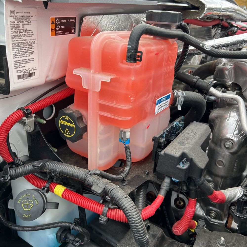 2024 Chevrolet Silverado 4500 W/T