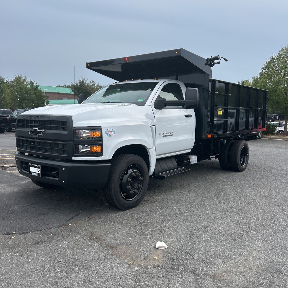 2024 Chevrolet Silverado 4500 LT