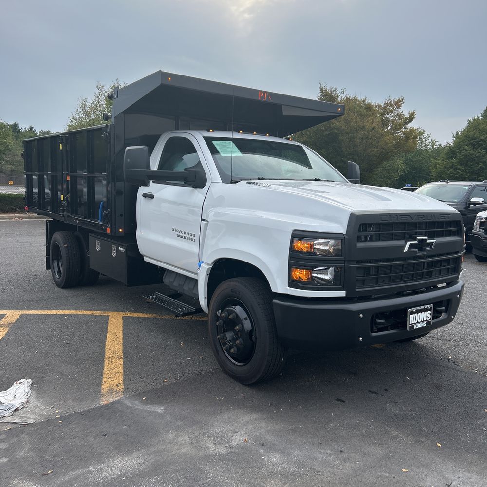 2024 Chevrolet Silverado 4500 LT
