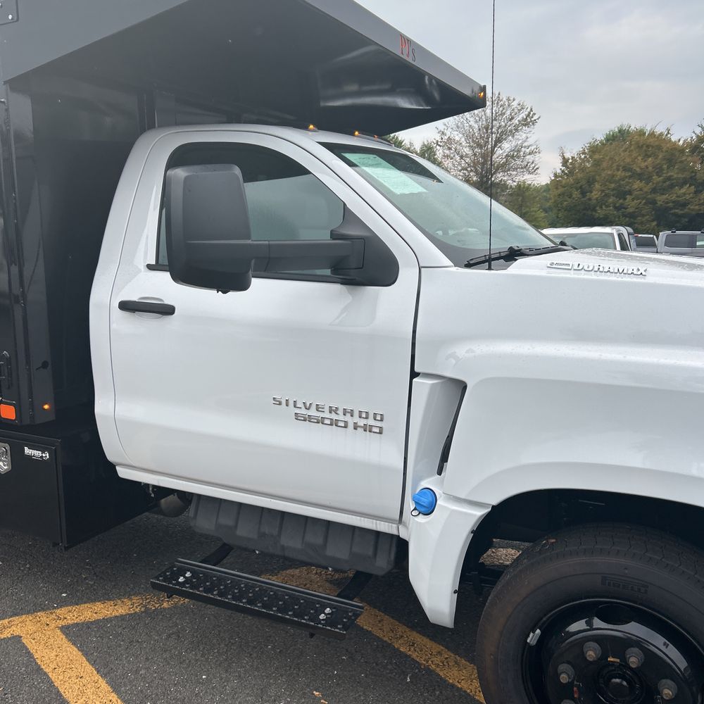 2024 Chevrolet Silverado 4500 LT