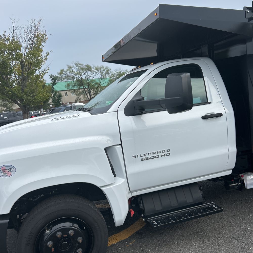 2024 Chevrolet Silverado 4500 LT