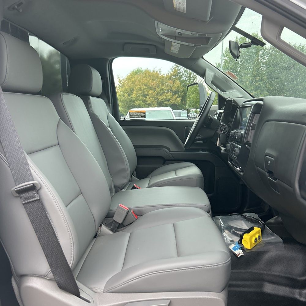 2024 Chevrolet Silverado 4500 LT
