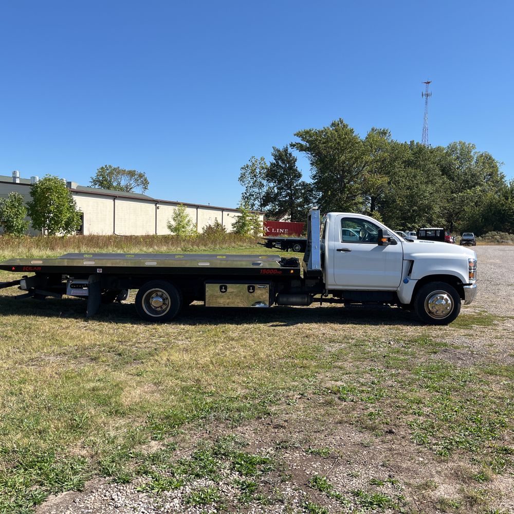 2022 Chevrolet Silverado 5500HD W/T