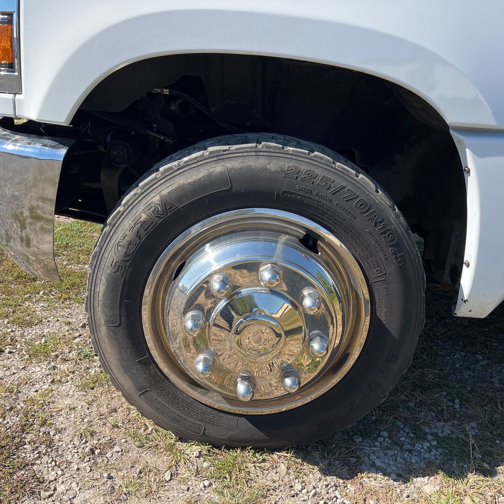 2022 Chevrolet Silverado 5500HD W/T