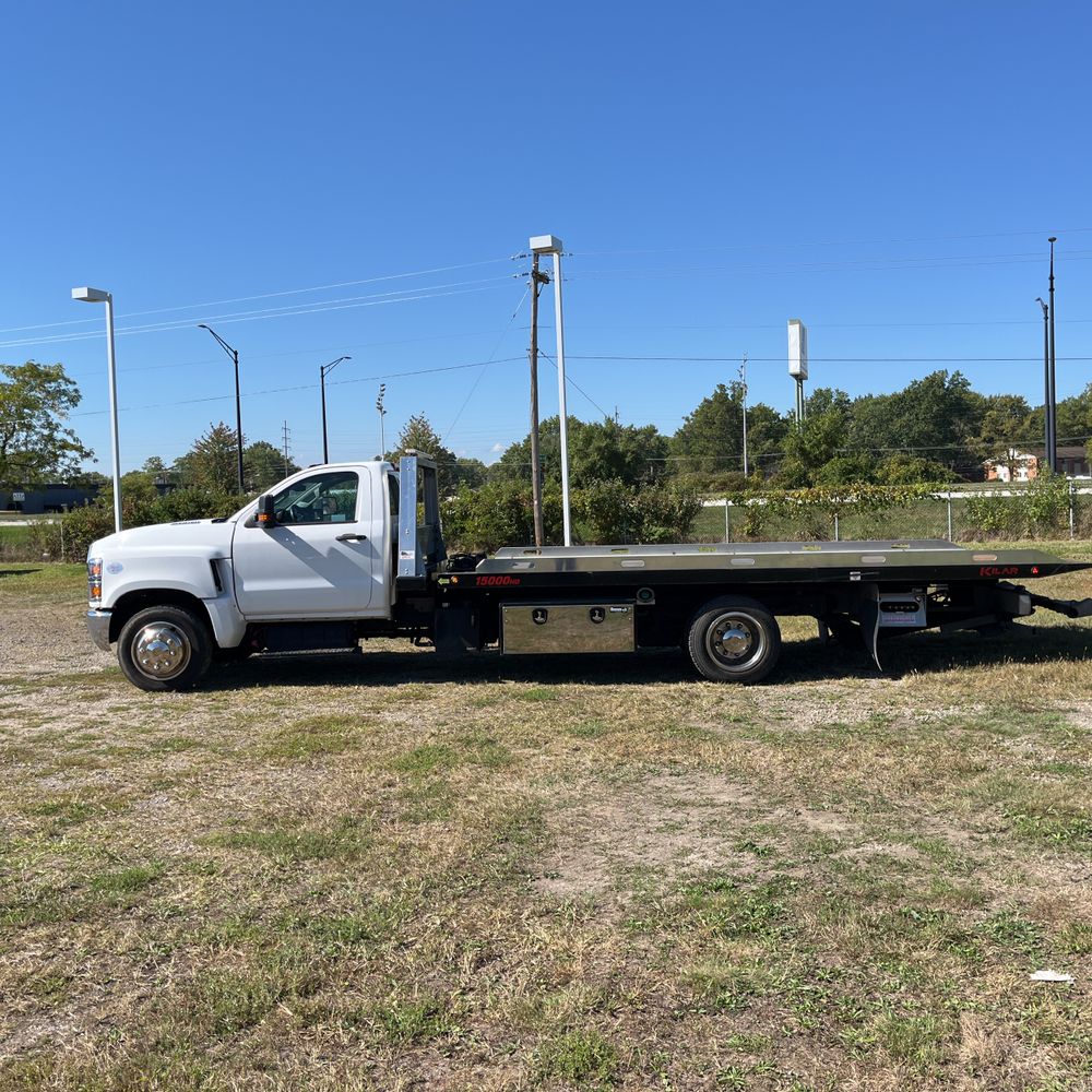 2022 Chevrolet Silverado 5500HD W/T