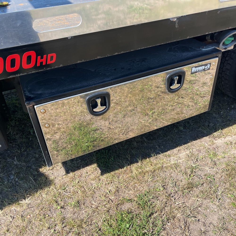 2022 Chevrolet Silverado 5500HD W/T
