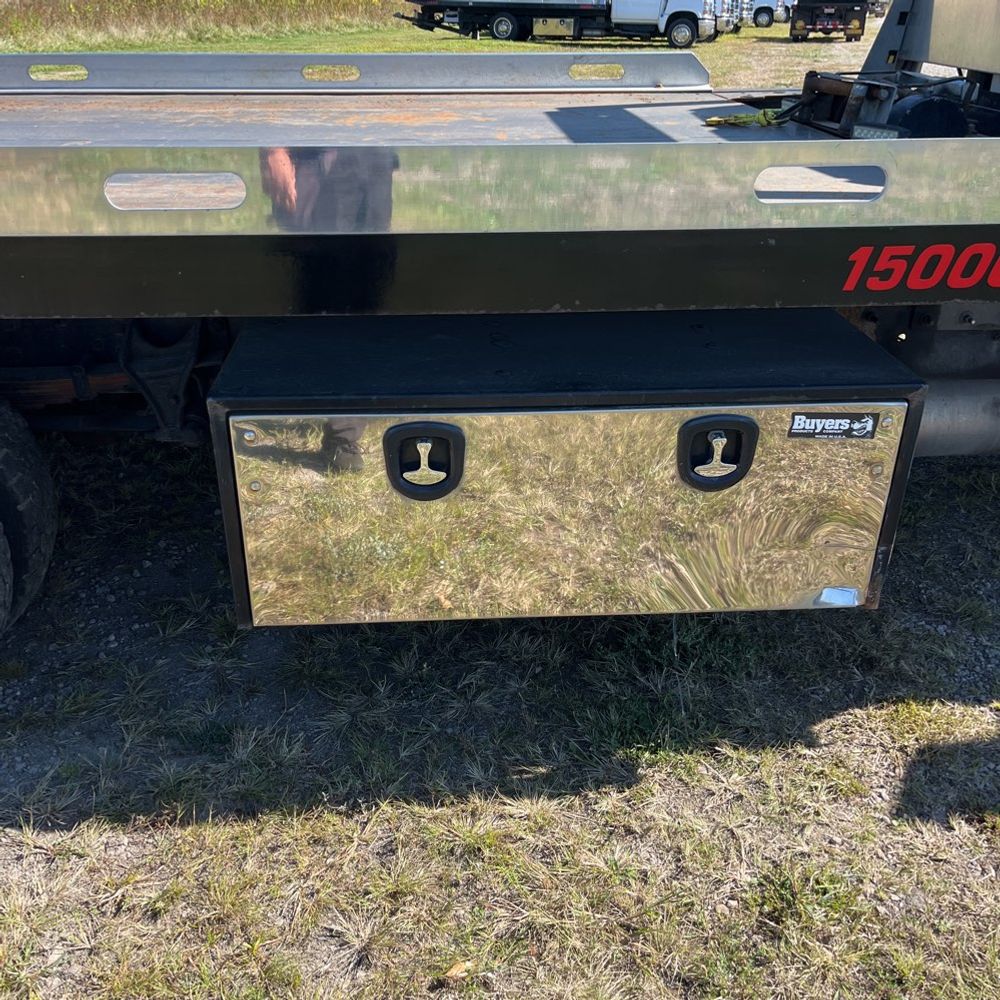 2022 Chevrolet Silverado 5500HD W/T