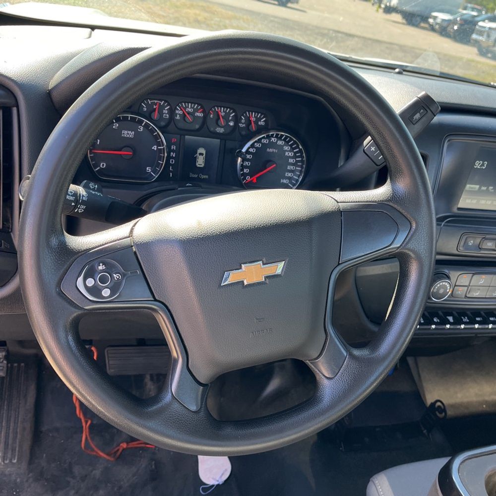 2022 Chevrolet Silverado 5500HD W/T